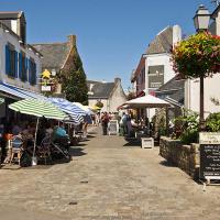 Les ruelles pavées de Piriac-sur-Mer, village typique breton